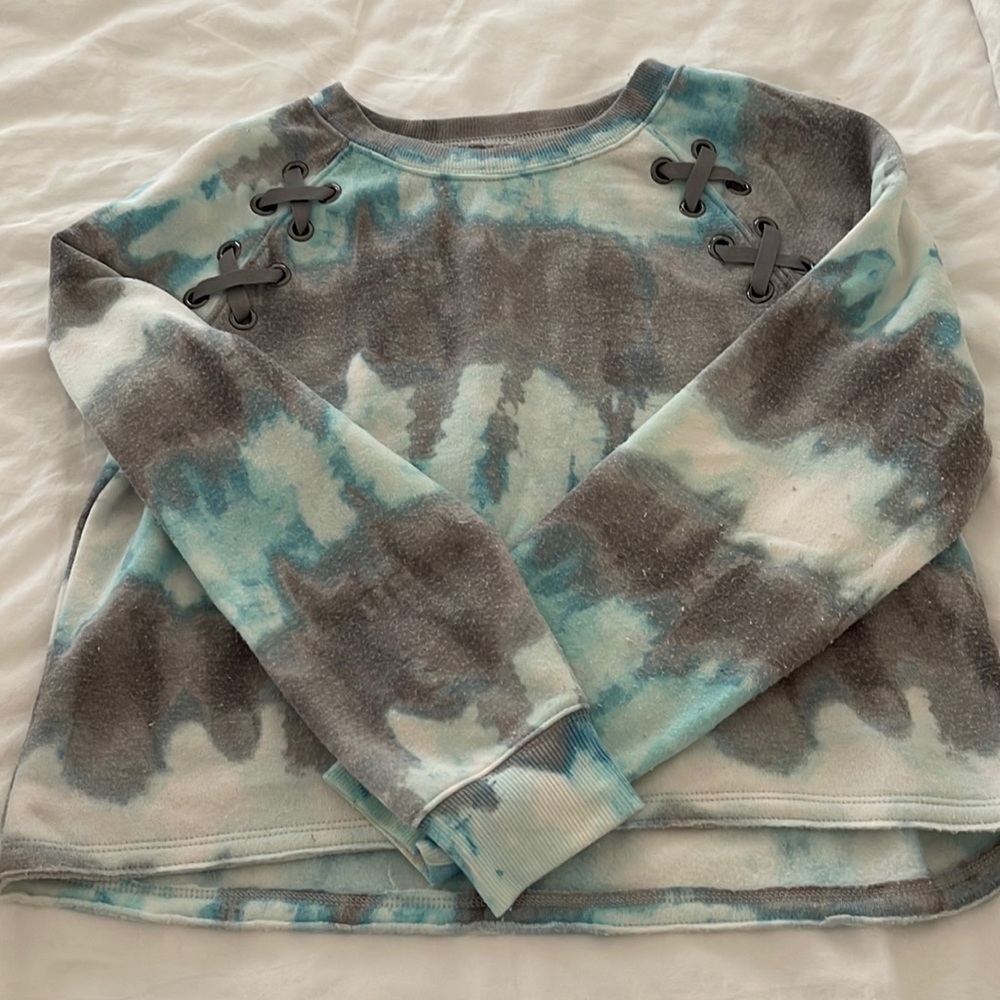 girls blue + gray tie-dye soft crewneck